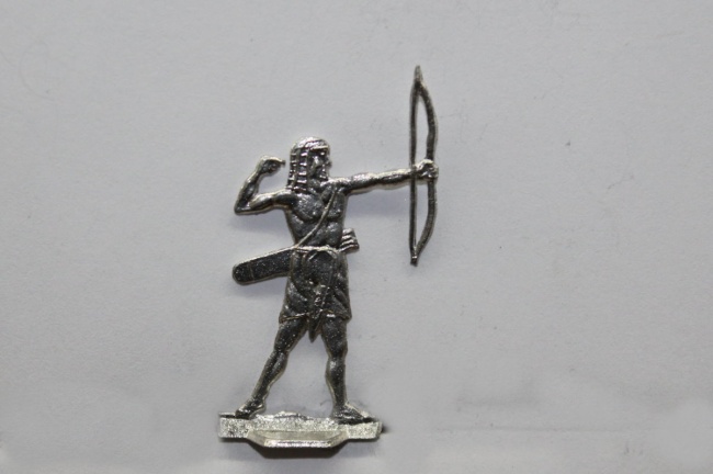 ägyptischer Krieger, mit Bogen schießend